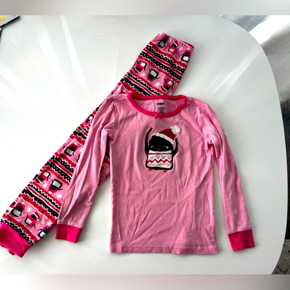 Gymboree girls Christmas pajamas size 7 pink penguin